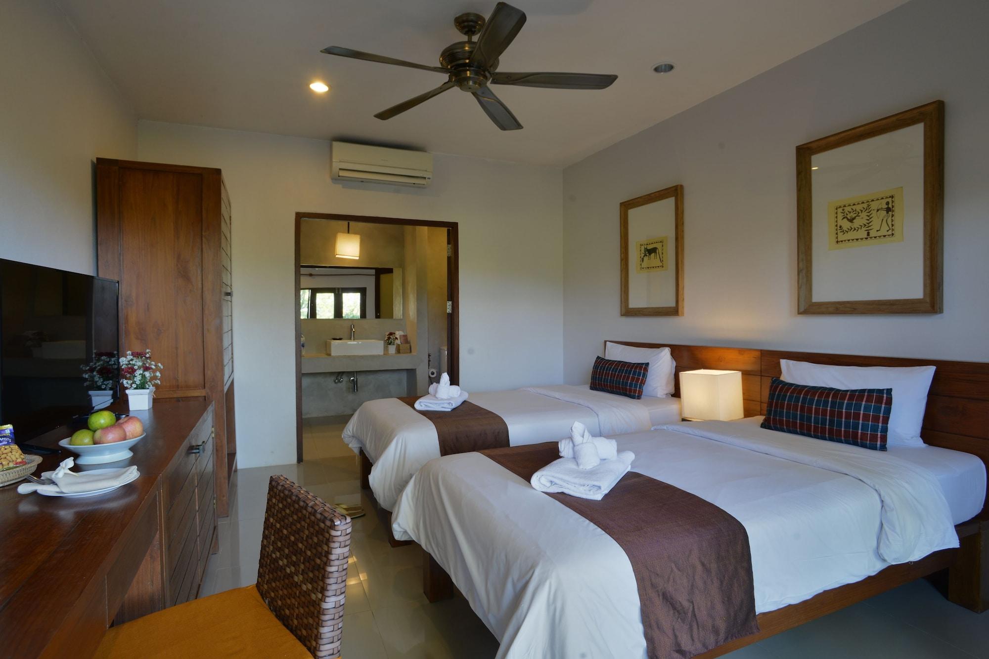 Yoma Hotel, Pai Exterior photo